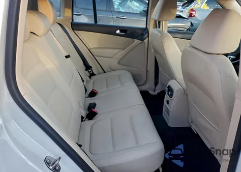 2016 Volkswagen Tiguan S z USA, uszkodzony, nr VIN WVGAV7AX9GW575288